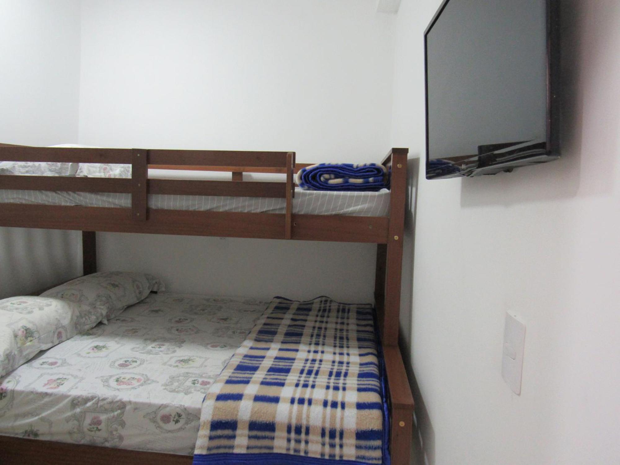 Vitoria Hostel Guarulhos Exterior photo