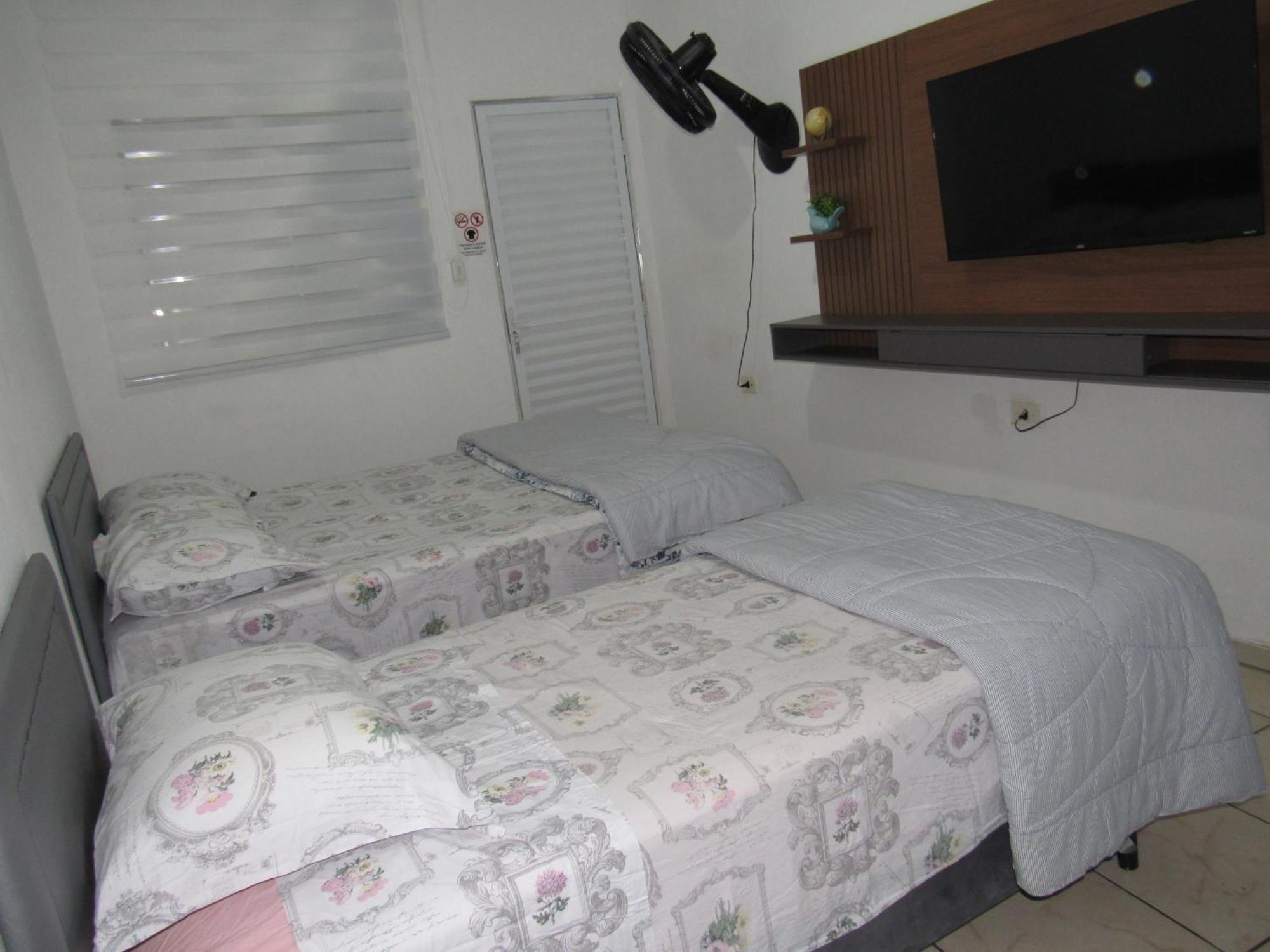 Vitoria Hostel Guarulhos Exterior photo